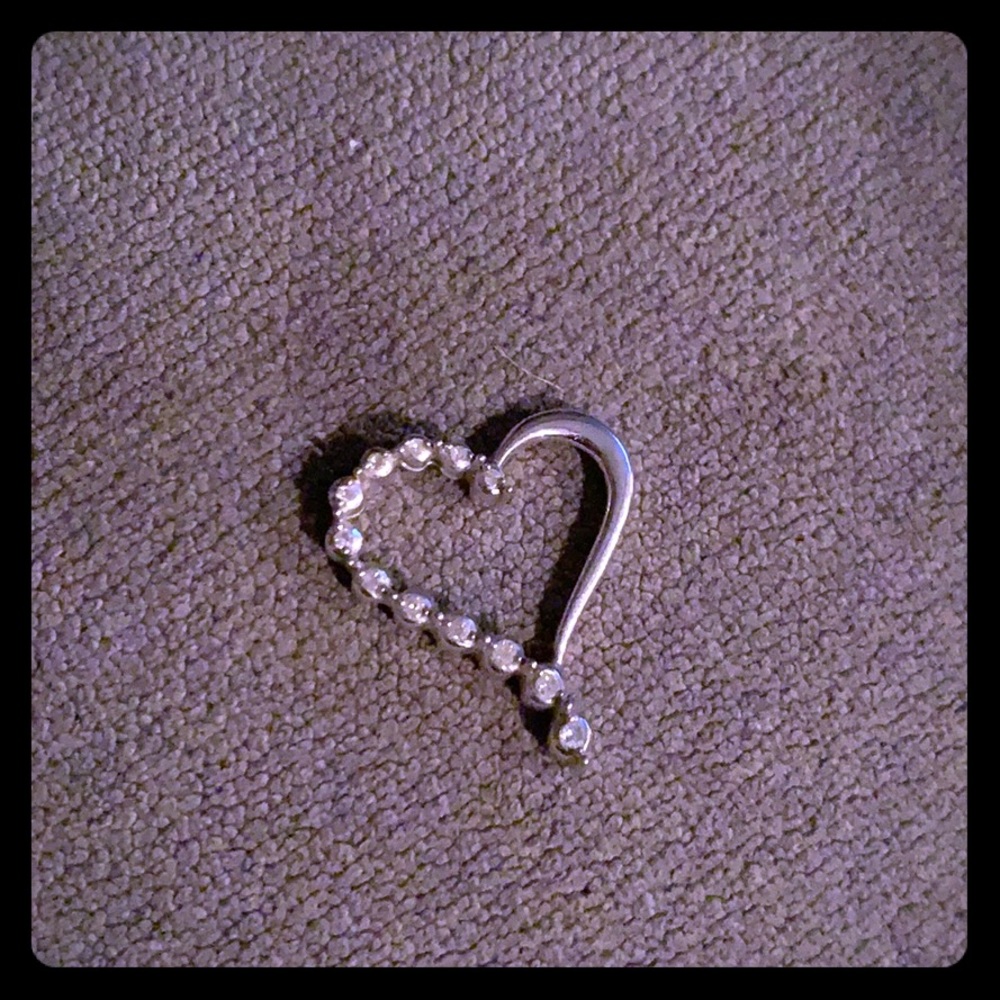 Kay jewelers diamond heart pendant